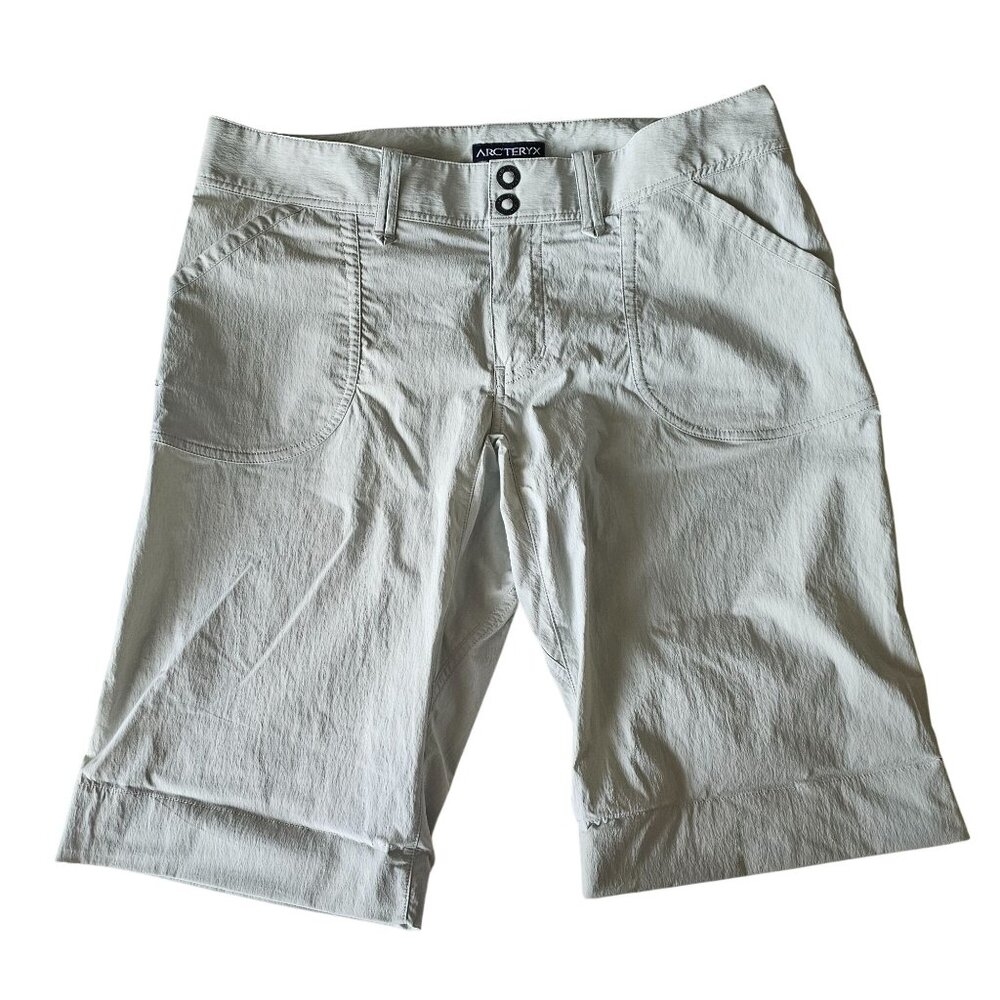 Arc'Teryx Womens Nylon/Spandex Parapet Hiking Shorts Size 8 with Pockets